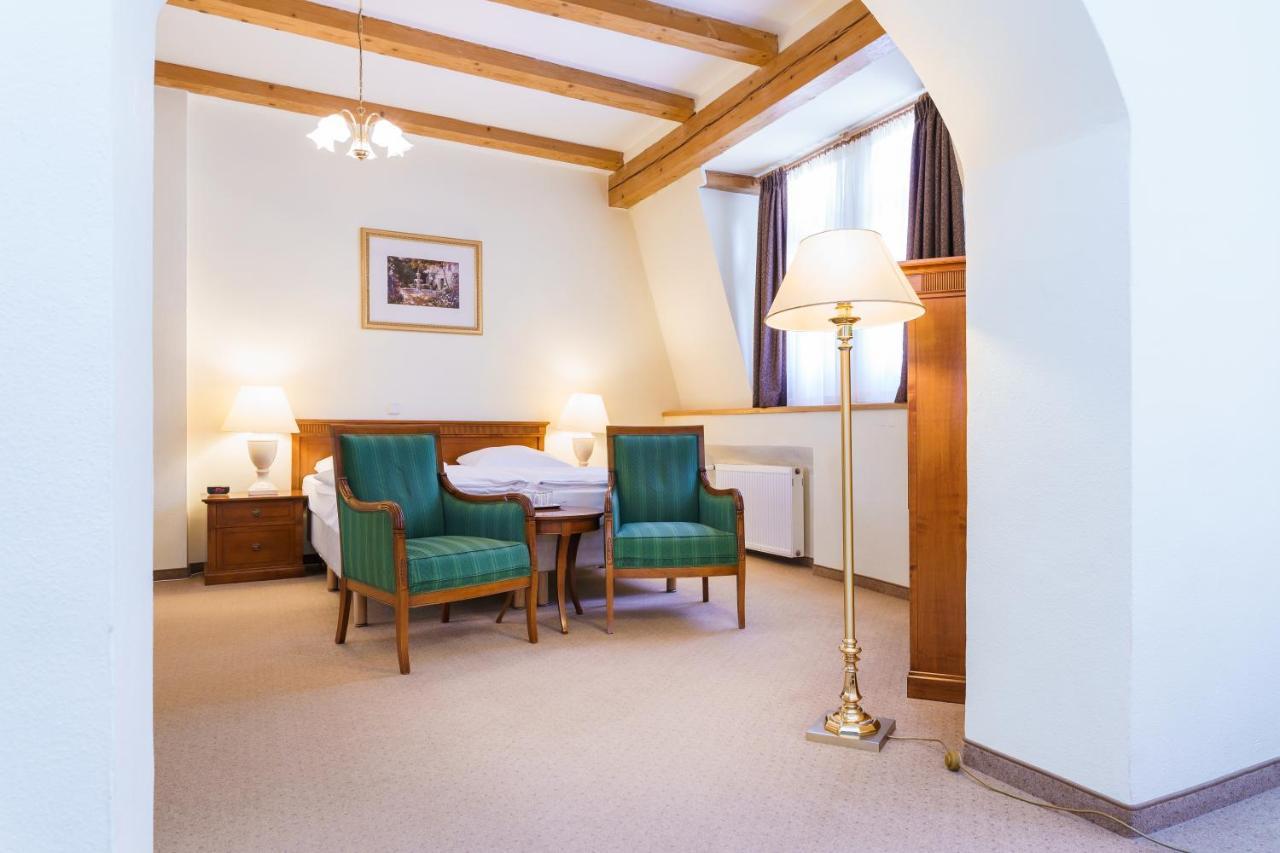 Hotel Anglicky Dvur 4*